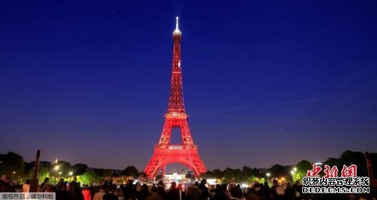 资料图：法国巴黎埃菲尔铁塔。